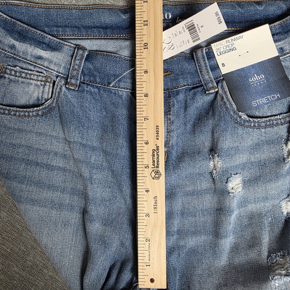 NWT NY&Co SOHO Jeans Runway 25" Distressed Legging Crop - Size 8 - Picture 7 of 7